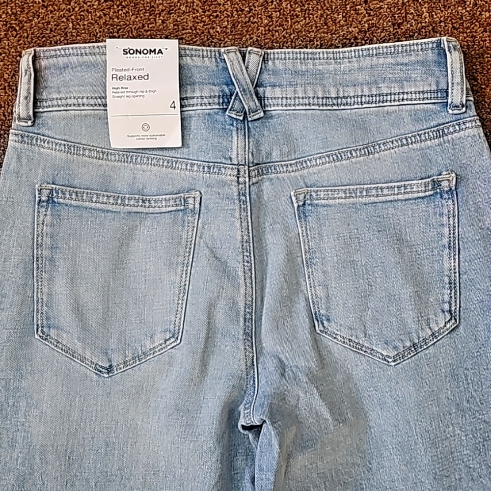 Jeans - Picture 9 of 16